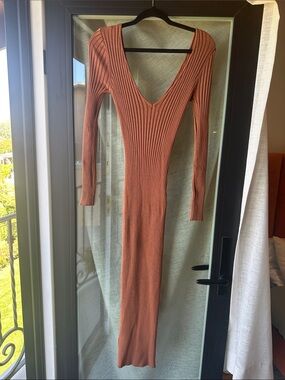 Hera Collection Ribbed V-Neck Long Sleeve Maxi Dress - Rust